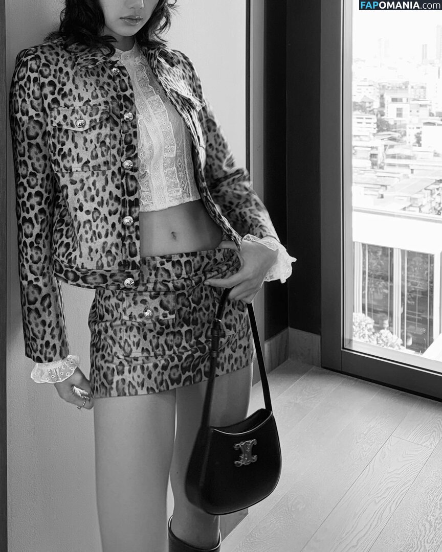 Blackpink / Lisa / lalalalisa_m / lisaamane Çıplak OnlyFans  Sızdırılmış Fotoğraf #239