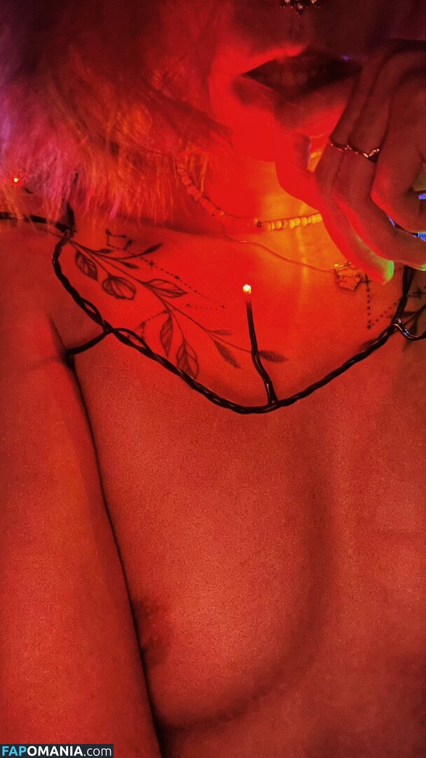 Little Satana / little.satana / s.satana_666 / tomnaya_satana Çıplak OnlyFans  Sızdırılmış Fotoğraf #24