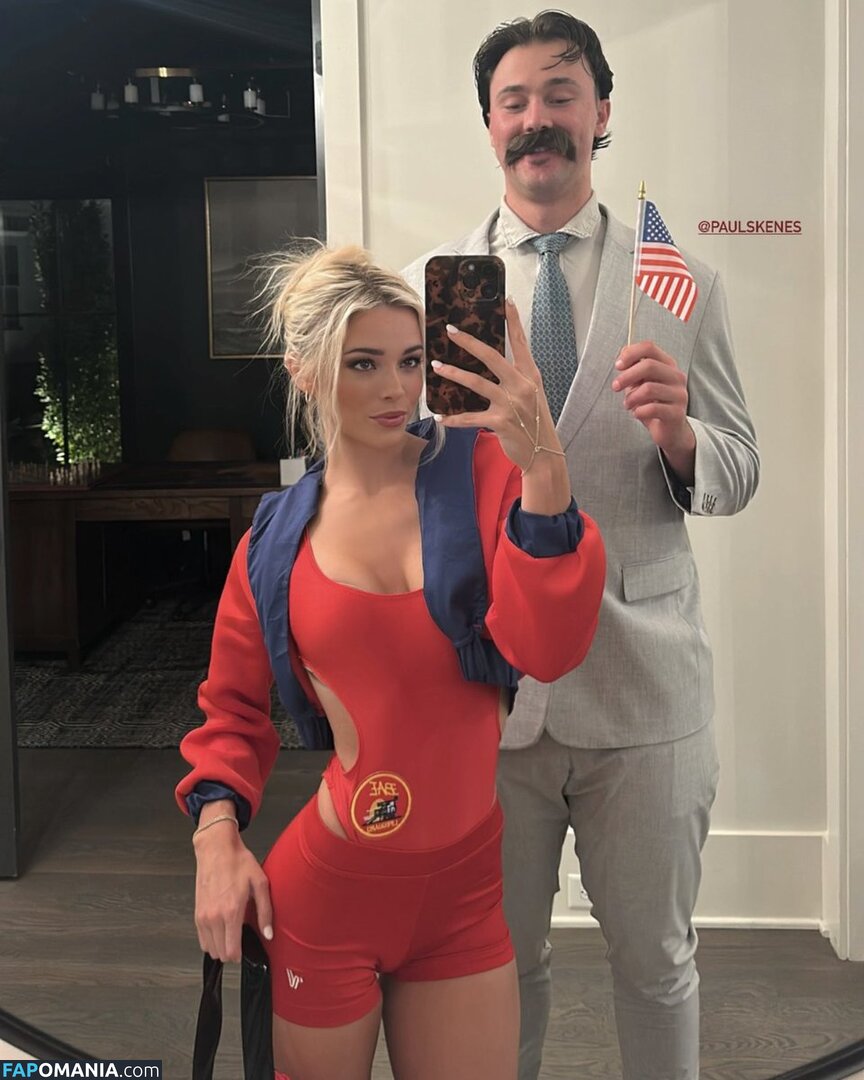 Livvy Dun Çıplak OnlyFans  Sızdırılmış Fotoğraf #7