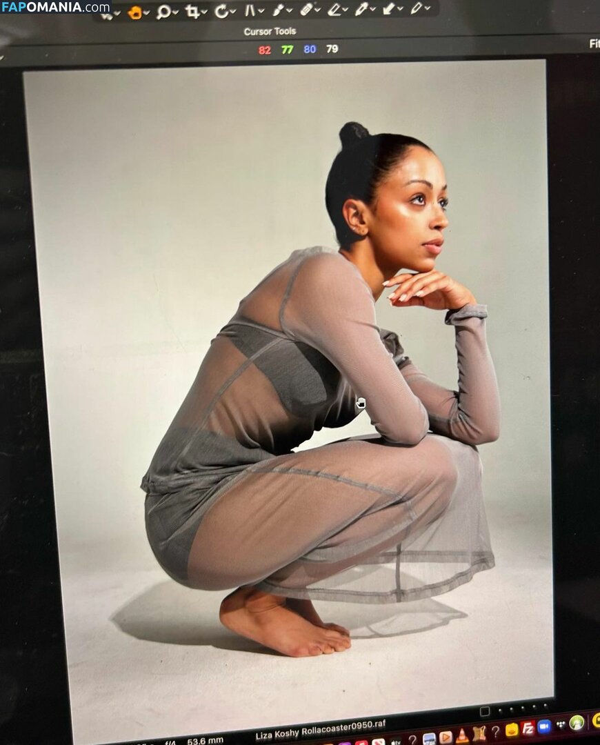 Liza Koshy / lizakoshy Çıplak OnlyFans  Sızdırılmış Fotoğraf #5