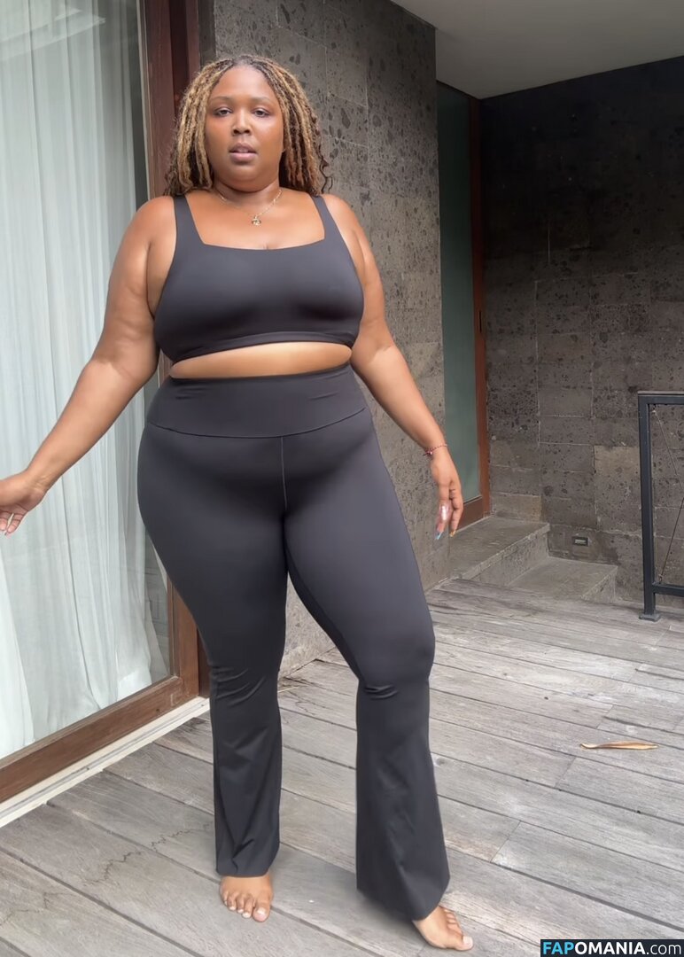 Lizzo / lizzobeeating Çıplak OnlyFans  Sızdırılmış Fotoğraf #28