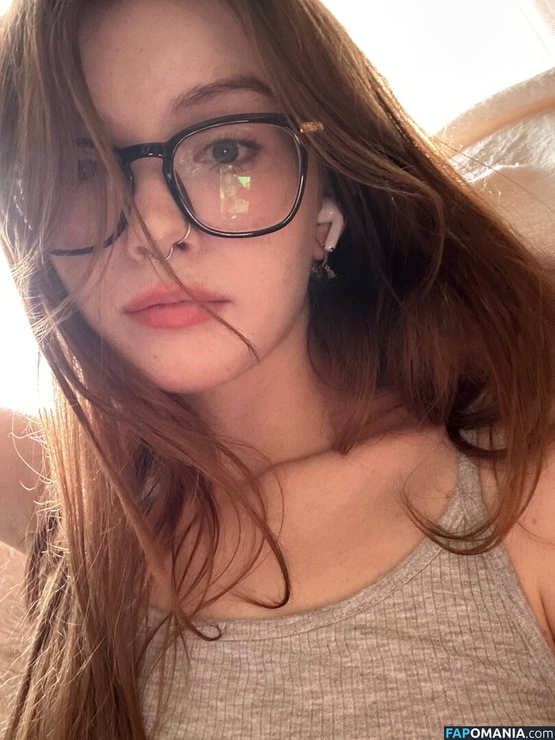 Ljinzer  / Ljinzer / linzarrd / Linzefeet / linzzzer / linziier / joleenlunzer Çıplak OnlyFans  Sızdırılmış Fotoğraf #1