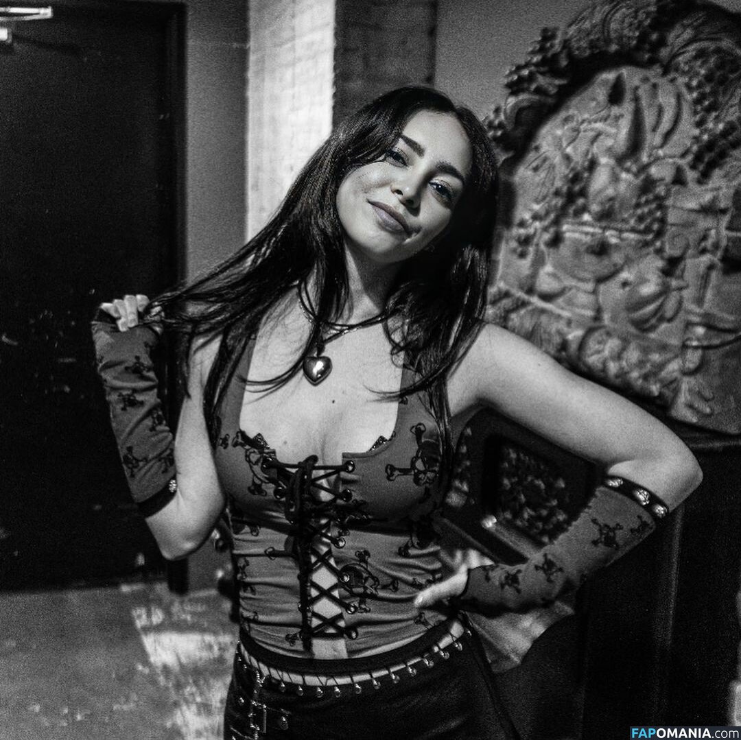 Lølø / lolo Çıplak OnlyFans  Sızdırılmış Fotoğraf #29