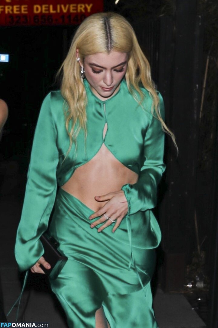 Lorde Çıplak OnlyFans  Sızdırılmış Fotoğraf #31