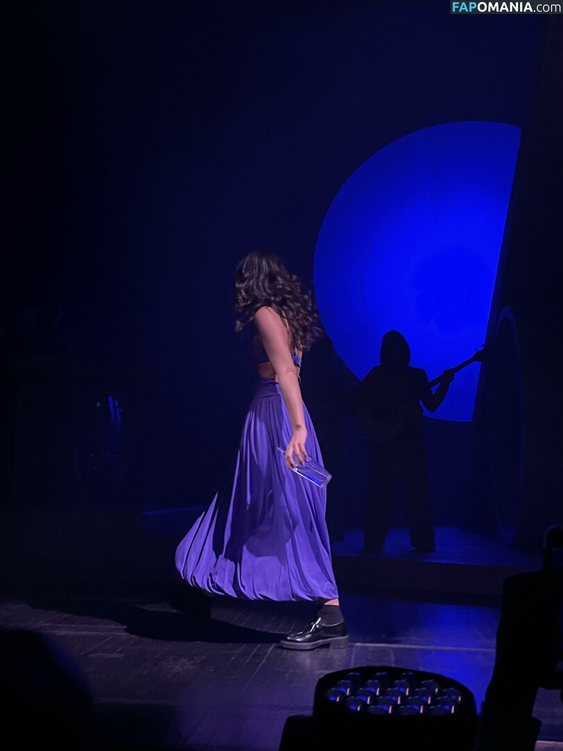 Lorde Çıplak OnlyFans  Sızdırılmış Fotoğraf #58