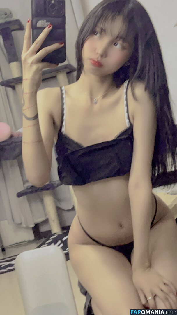 Lilith / Lou Aenlle / llthidk Çıplak OnlyFans  Sızdırılmış Fotoğraf #99