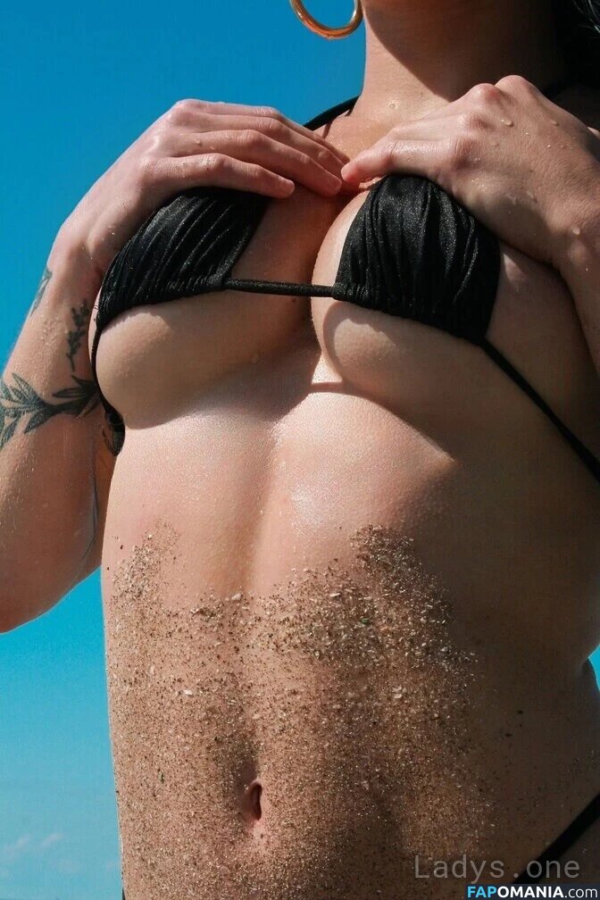Luciarossi Çıplak OnlyFans  Sızdırılmış Fotoğraf #15