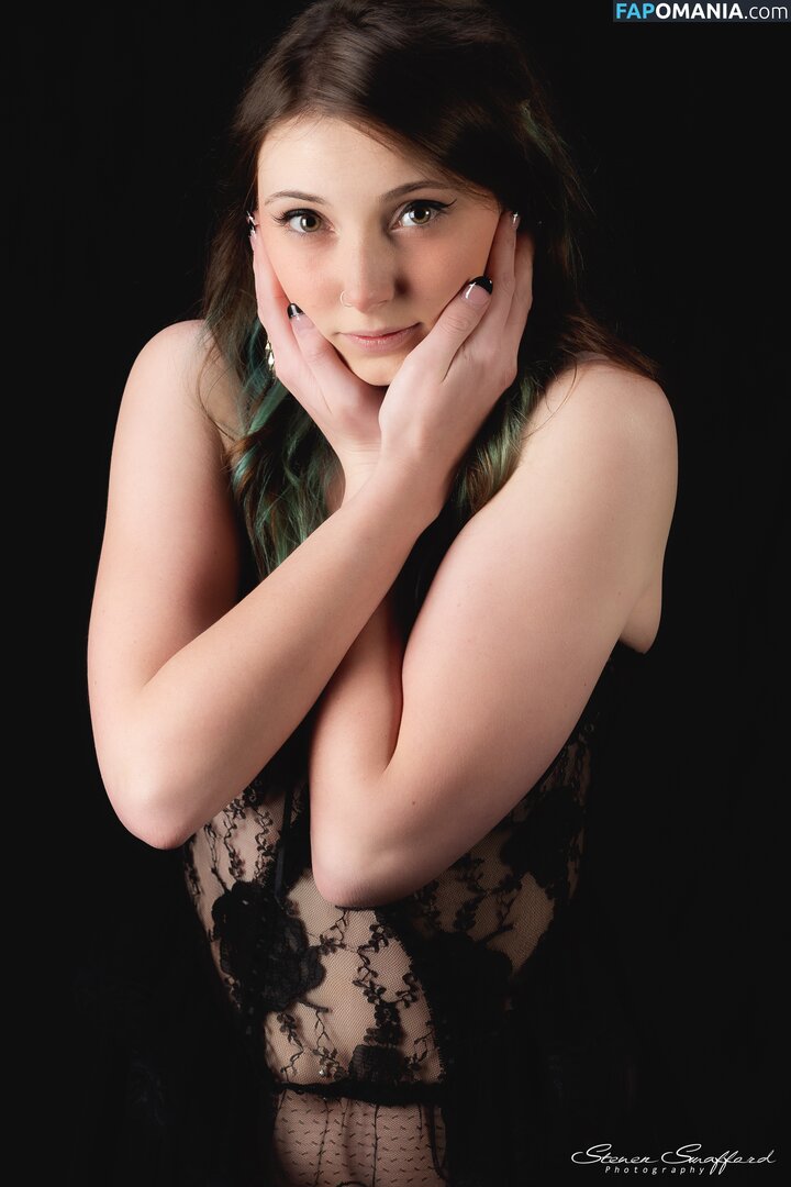 Luckicharmed / lucki.charmed Çıplak OnlyFans  Sızdırılmış Fotoğraf #17