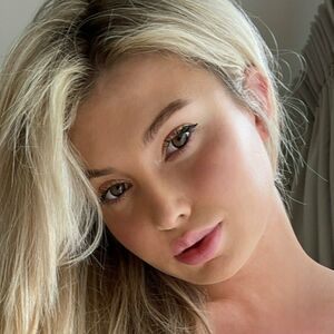 Lucy Robson