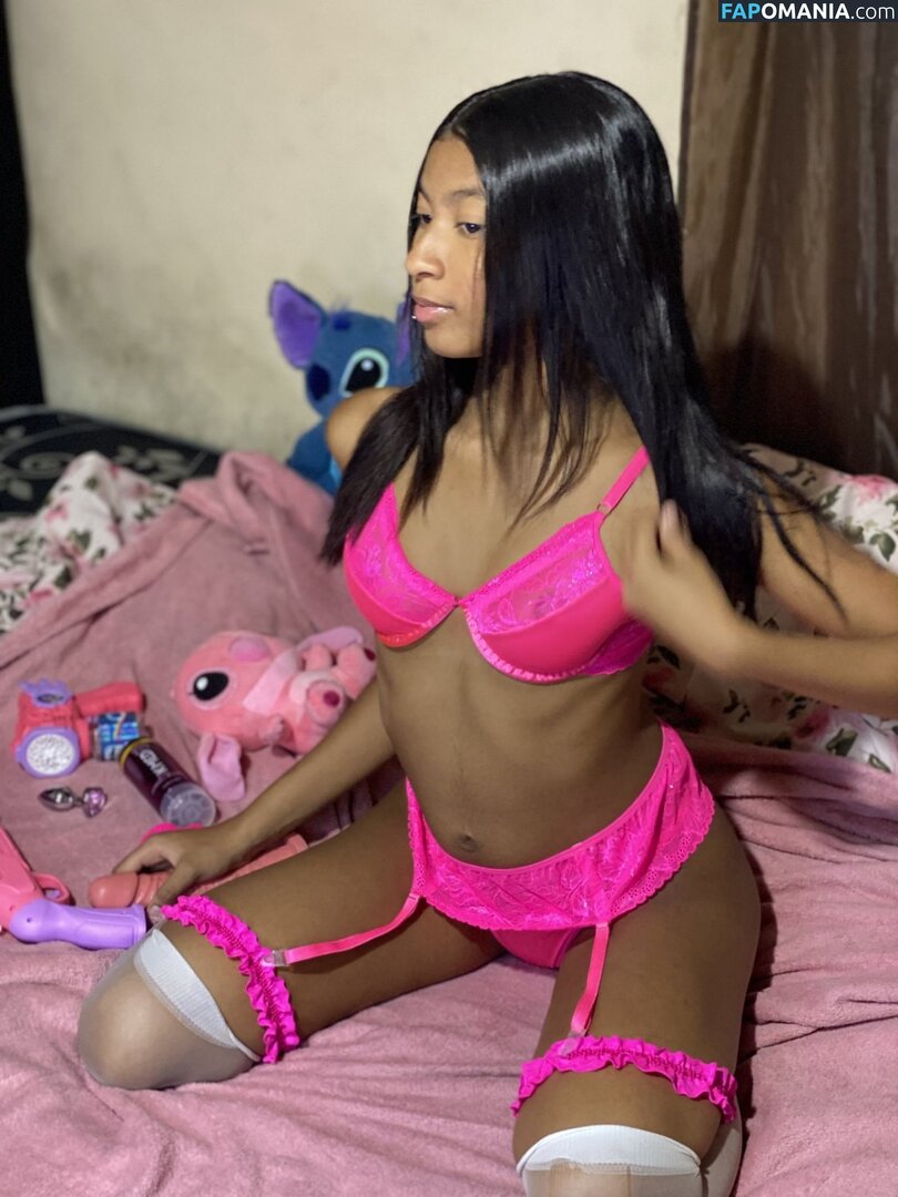 Lucysafadinha3 Çıplak OnlyFans  Sızdırılmış Fotoğraf #16