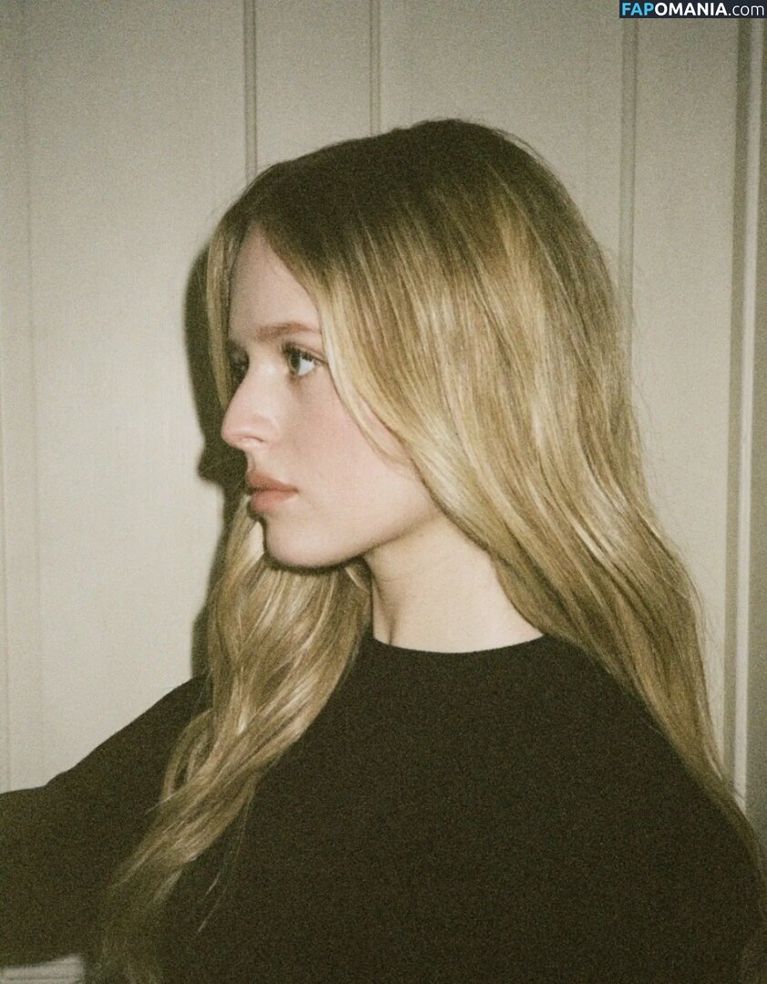 Lulu Wilson / luluswilson Çıplak OnlyFans  Sızdırılmış Fotoğraf #3