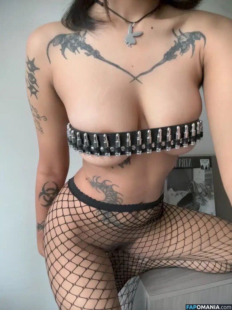 Luna Domsyou Çıplak OnlyFans  Sızdırılmış Fotoğraf #4