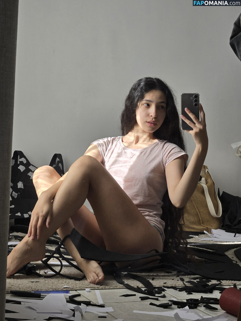 Luna Myosotis / LunaMyosotis Çıplak OnlyFans  Sızdırılmış Fotoğraf #4