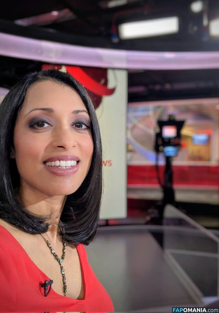 Luxma Gopal TV Presenter Çıplak OnlyFans  Sızdırılmış Fotoğraf #3