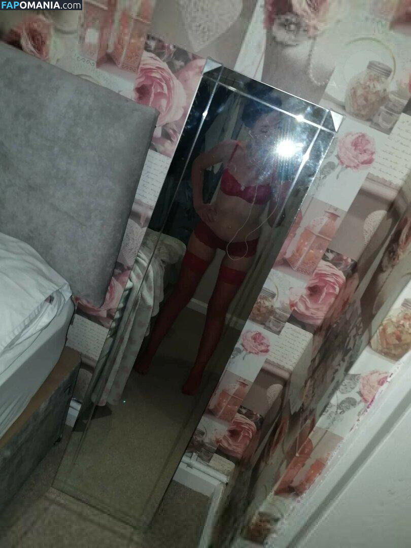 Lyl_24 / layla_24 Çıplak OnlyFans  Sızdırılmış Fotoğraf #2