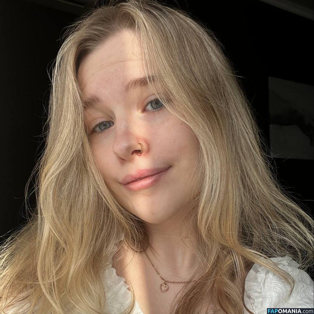 Lynntiny Çıplak OnlyFans  Sızdırılmış Fotoğraf #4