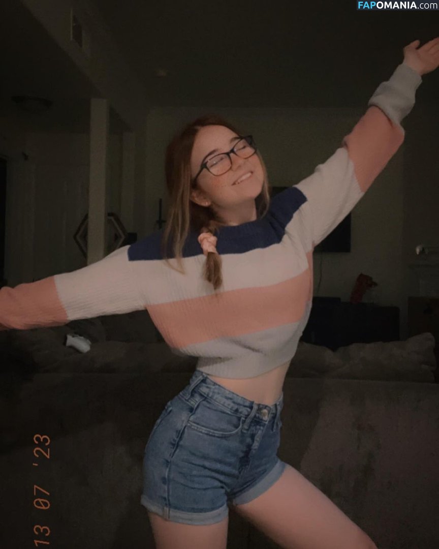 Lyssaurora Çıplak OnlyFans  Sızdırılmış Fotoğraf #24