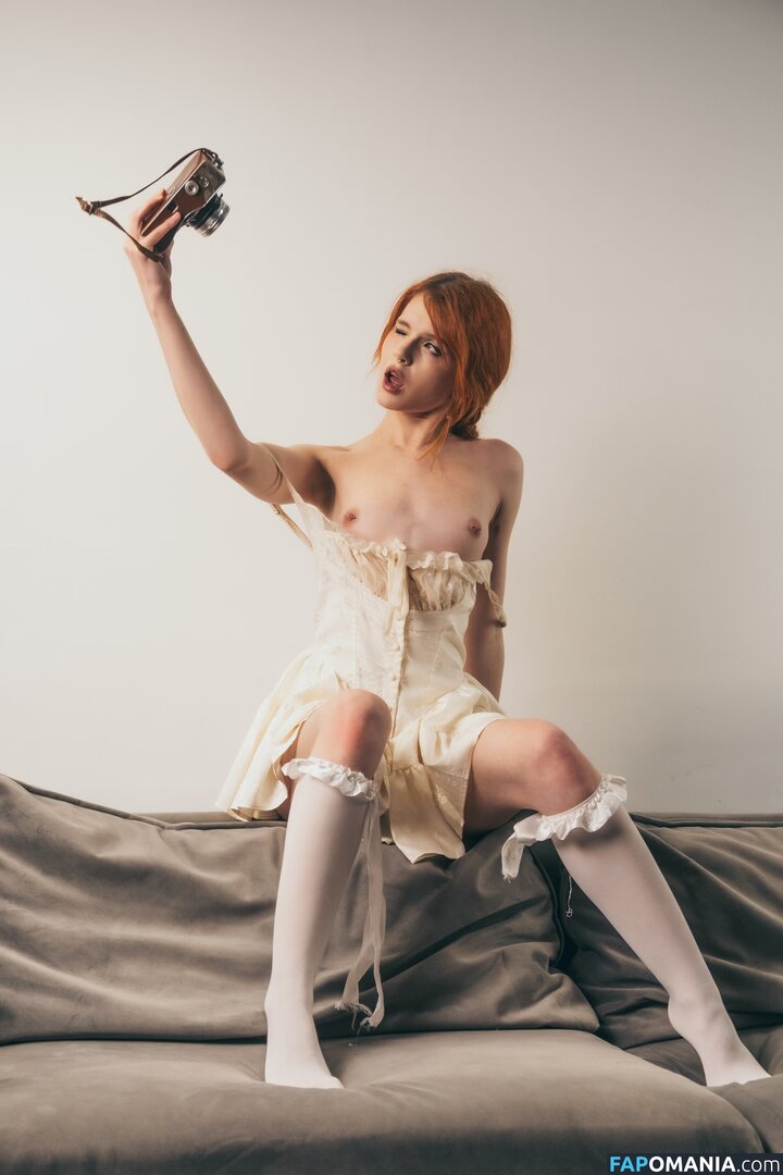 ellie_grau / m0llb / mamad0ll / mollb_cosplay Çıplak OnlyFans  Sızdırılmış Fotoğraf #23