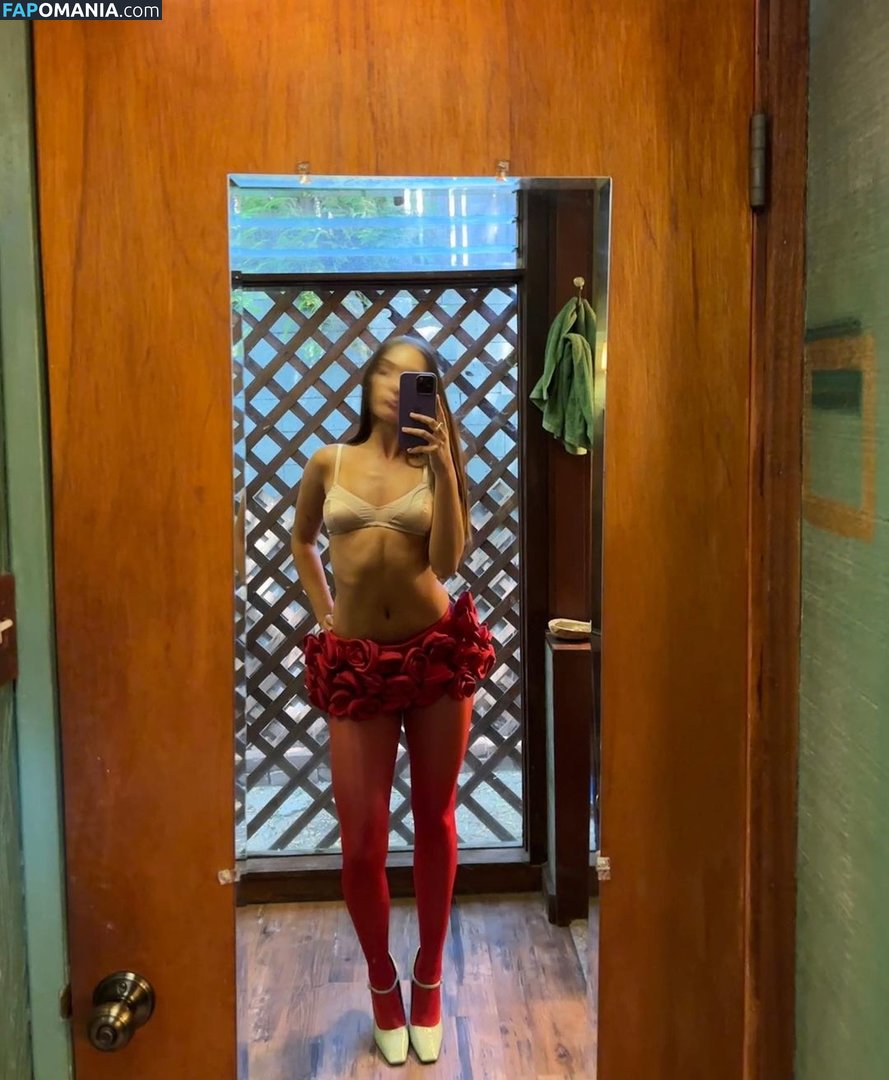 Maddie Ziegler / maddieziegler Çıplak OnlyFans  Sızdırılmış Fotoğraf #5