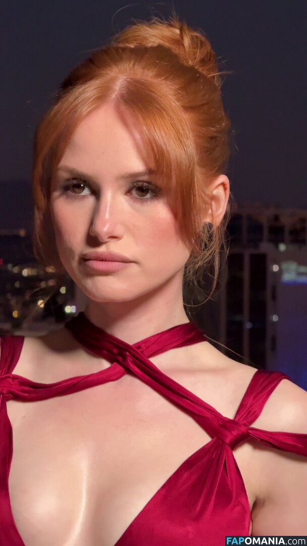 Madelaine Petsch / madelame Çıplak OnlyFans  Sızdırılmış Fotoğraf #32