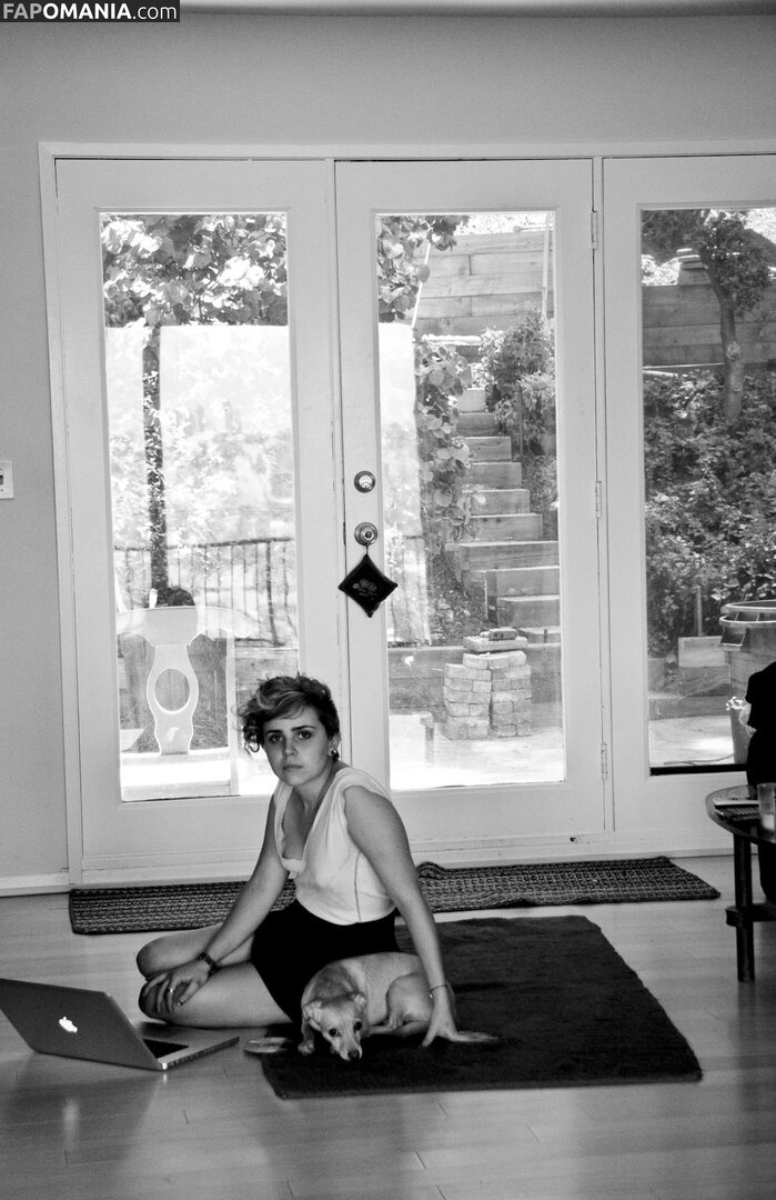 Mae Whitman / mistergarf Çıplak OnlyFans  Sızdırılmış Fotoğraf #1