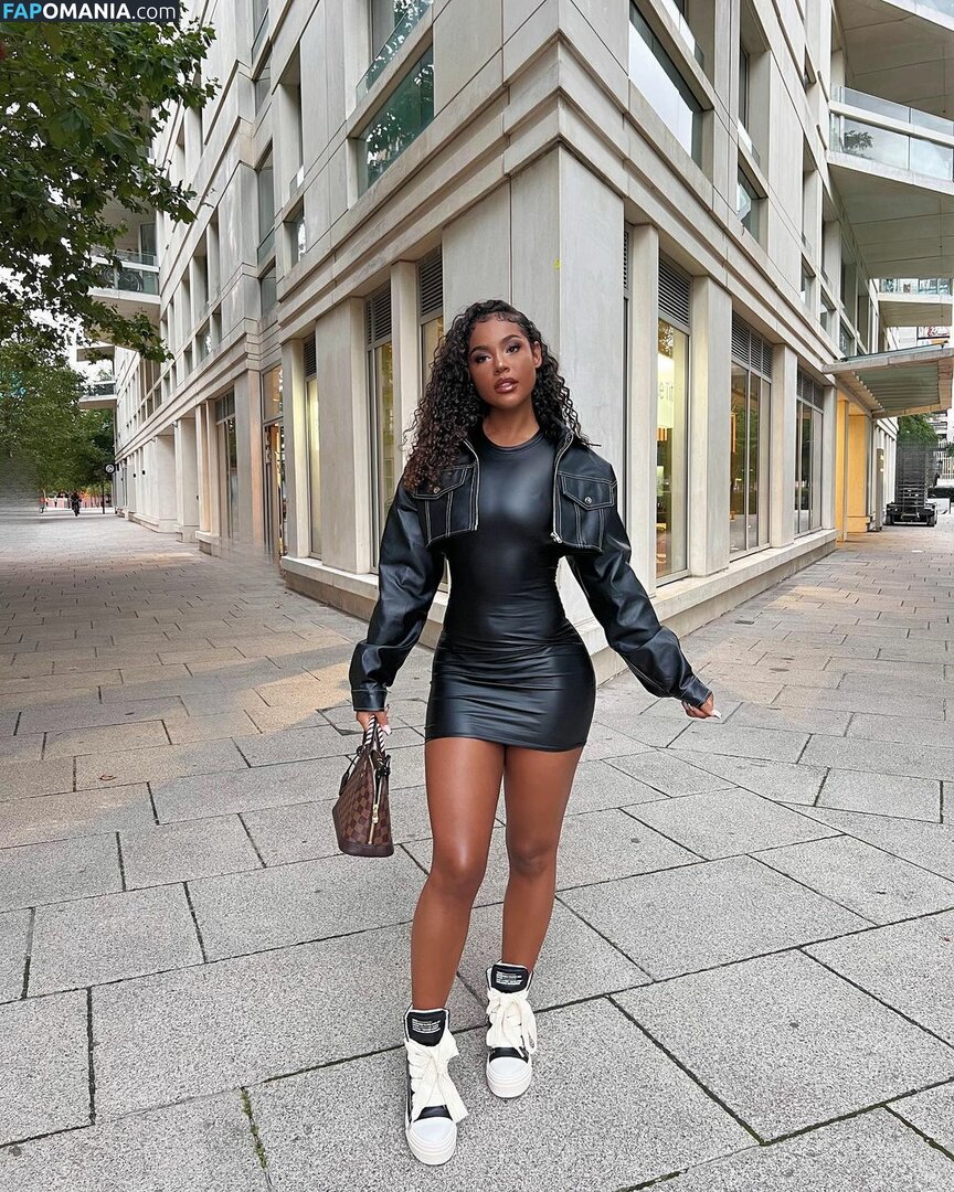 Malaika Terry / malaikaterry / malaikaterryy Çıplak OnlyFans  Sızdırılmış Fotoğraf #101