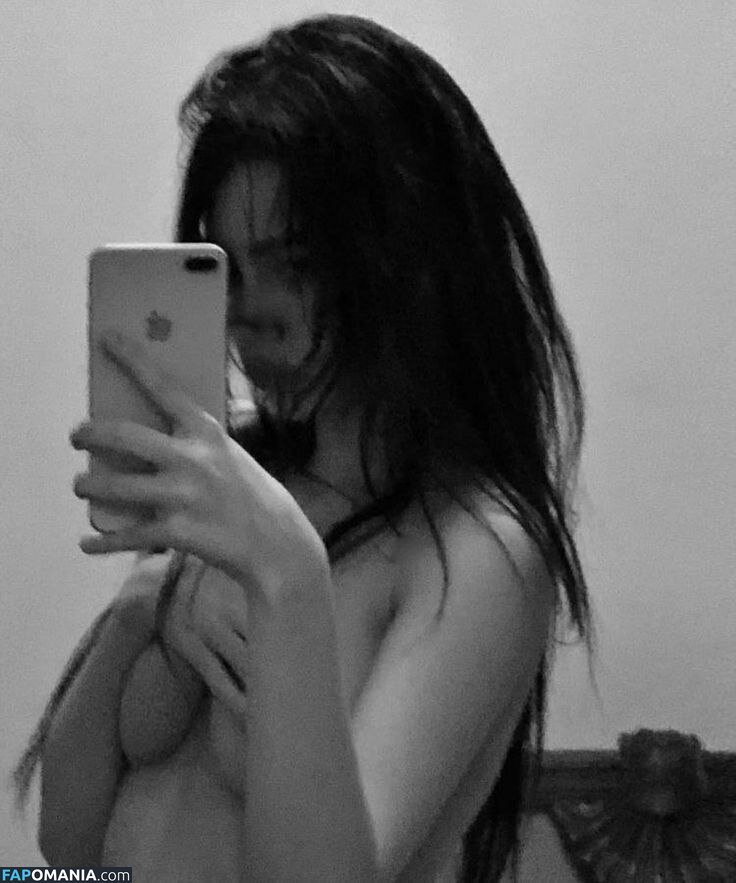 Marianna Mosesova / mariannamosesova / mosesovamarianna Çıplak OnlyFans  Sızdırılmış Fotoğraf #1