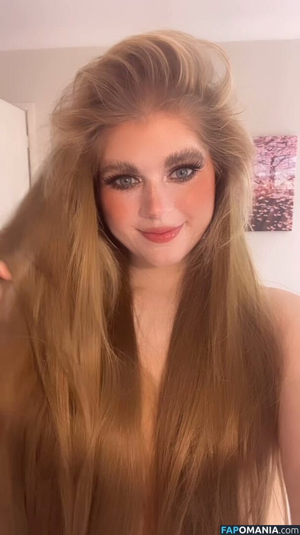 Marina Joyce / marinamewmeow Çıplak OnlyFans  Sızdırılmış Fotoğraf #3