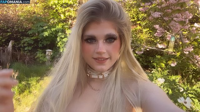 Marina Joyce / marinamewmeow Çıplak OnlyFans  Sızdırılmış Fotoğraf #11