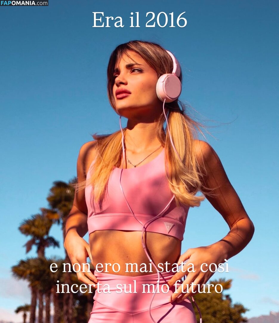 Martina Ragozza / https: / martinaragozza Çıplak OnlyFans  Sızdırılmış Fotoğraf #10