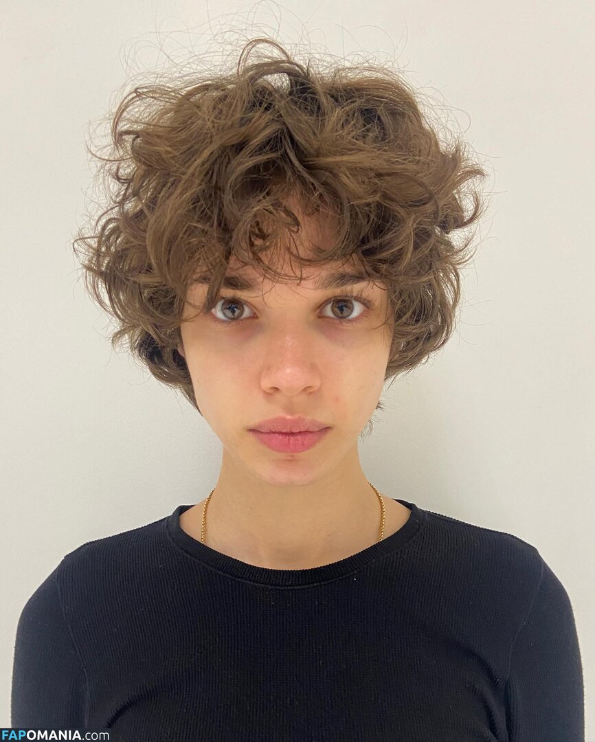 Mathilda Gvarliani / mathilda.gvarliani Çıplak OnlyFans  Sızdırılmış Fotoğraf #1