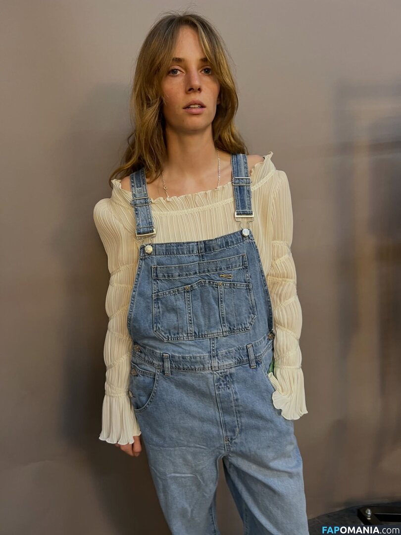 Maya Hawke / maya_hawke / neohawk2 Çıplak OnlyFans  Sızdırılmış Fotoğraf #479