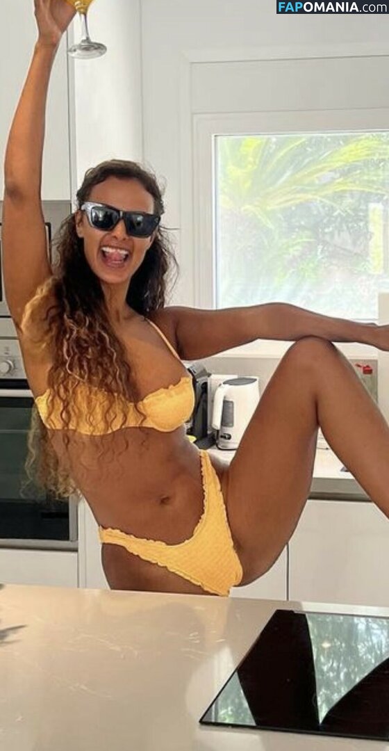 Maya Jama / mayajama Çıplak OnlyFans  Sızdırılmış Fotoğraf #83