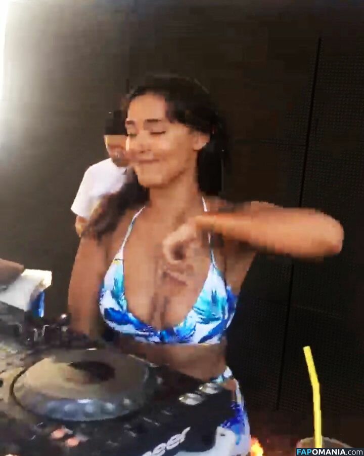 Maya Jama / mayajama Çıplak OnlyFans  Sızdırılmış Fotoğraf #172