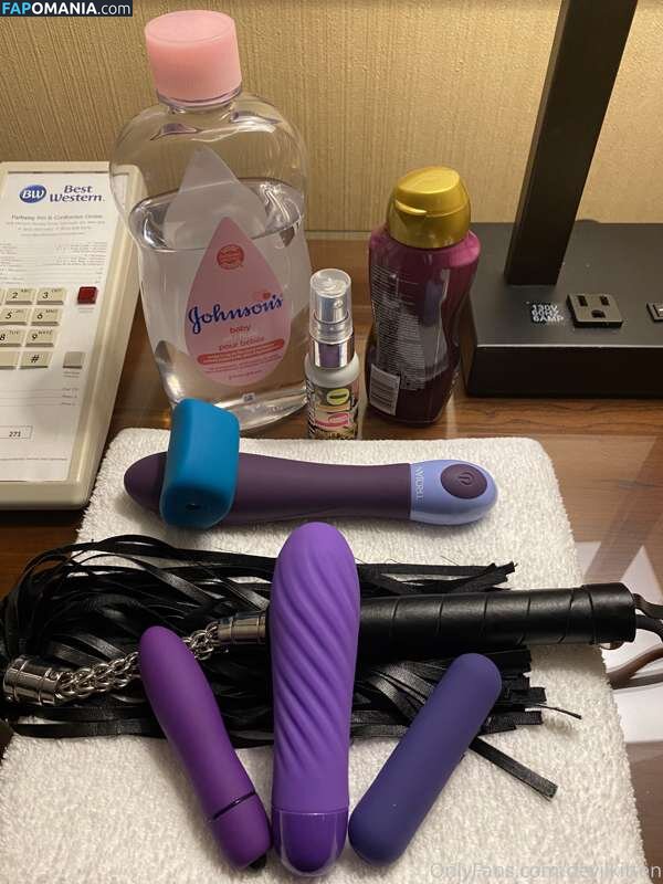 devilkittenfree / https: / mazikeen / ravioliolioli._ Çıplak OnlyFans  Sızdırılmış Fotoğraf #2