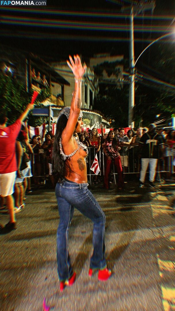 MC Rebecca / rebecca Çıplak OnlyFans  Sızdırılmış Fotoğraf #2