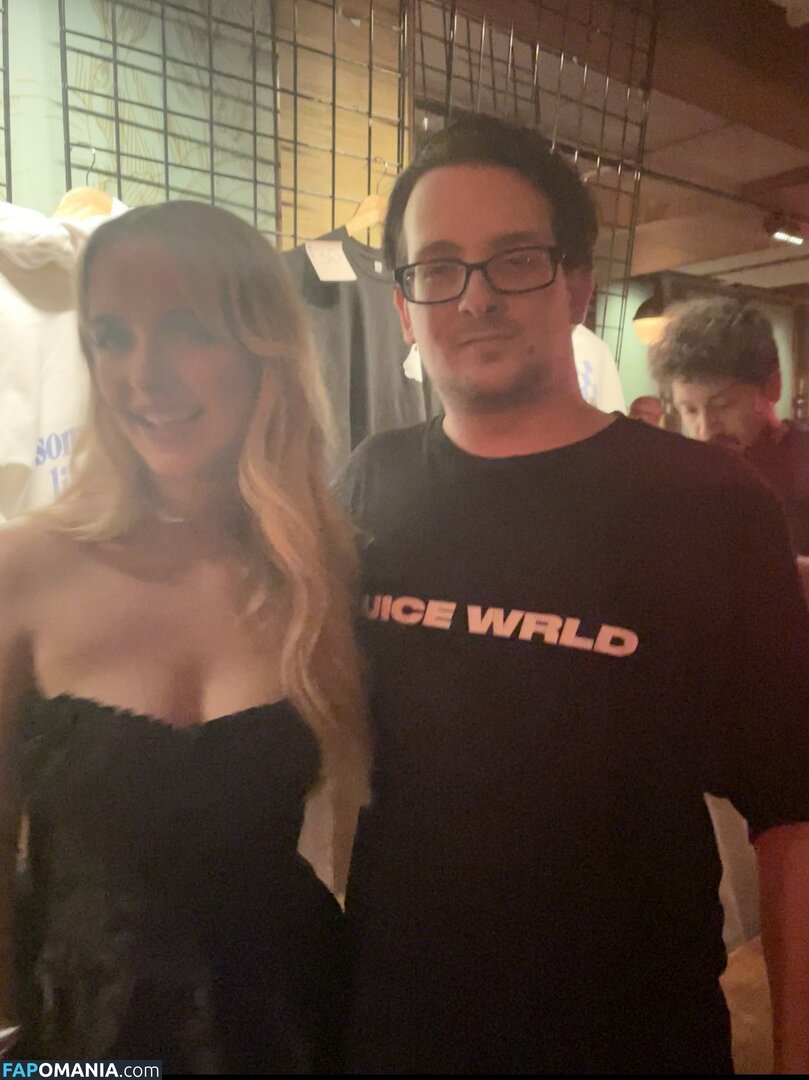 Mckenna Grace / mckennagrace / mckennagraceful Çıplak OnlyFans  Sızdırılmış Fotoğraf #43