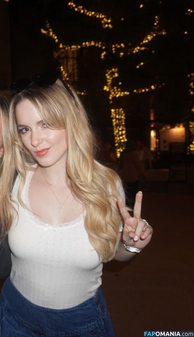 Mckenna Grace / mckennagrace / mckennagraceful Çıplak OnlyFans  Sızdırılmış Fotoğraf #78