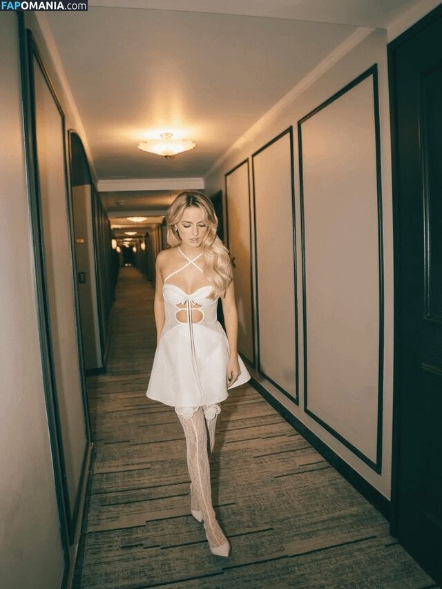 Mckenna Grace / https: / mckennagrace / mckennagraceful Çıplak OnlyFans  Sızdırılmış Fotoğraf #244