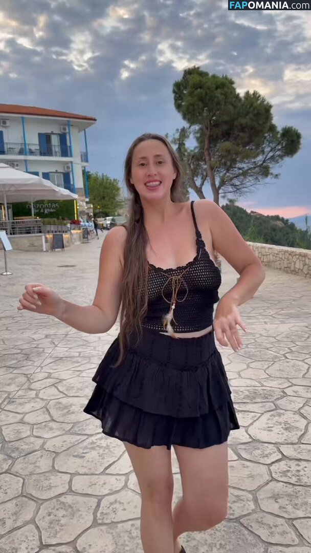 Melike Bulu Cankurt Çıplak OnlyFans  Sızdırılmış Fotoğraf #1