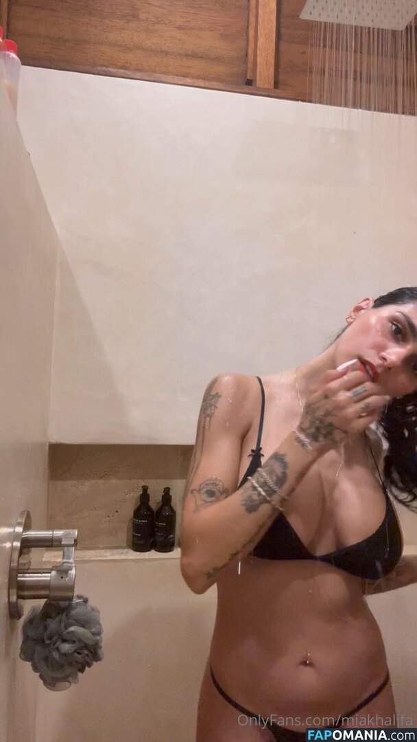 Mia Khalifa / https: / miakhalifa Çıplak OnlyFans  Sızdırılmış Fotoğraf #121