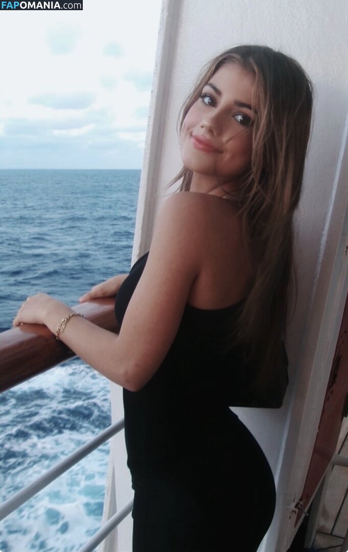 Mia Volpi / mia.volpi / miavolpii Çıplak OnlyFans  Sızdırılmış Fotoğraf #1