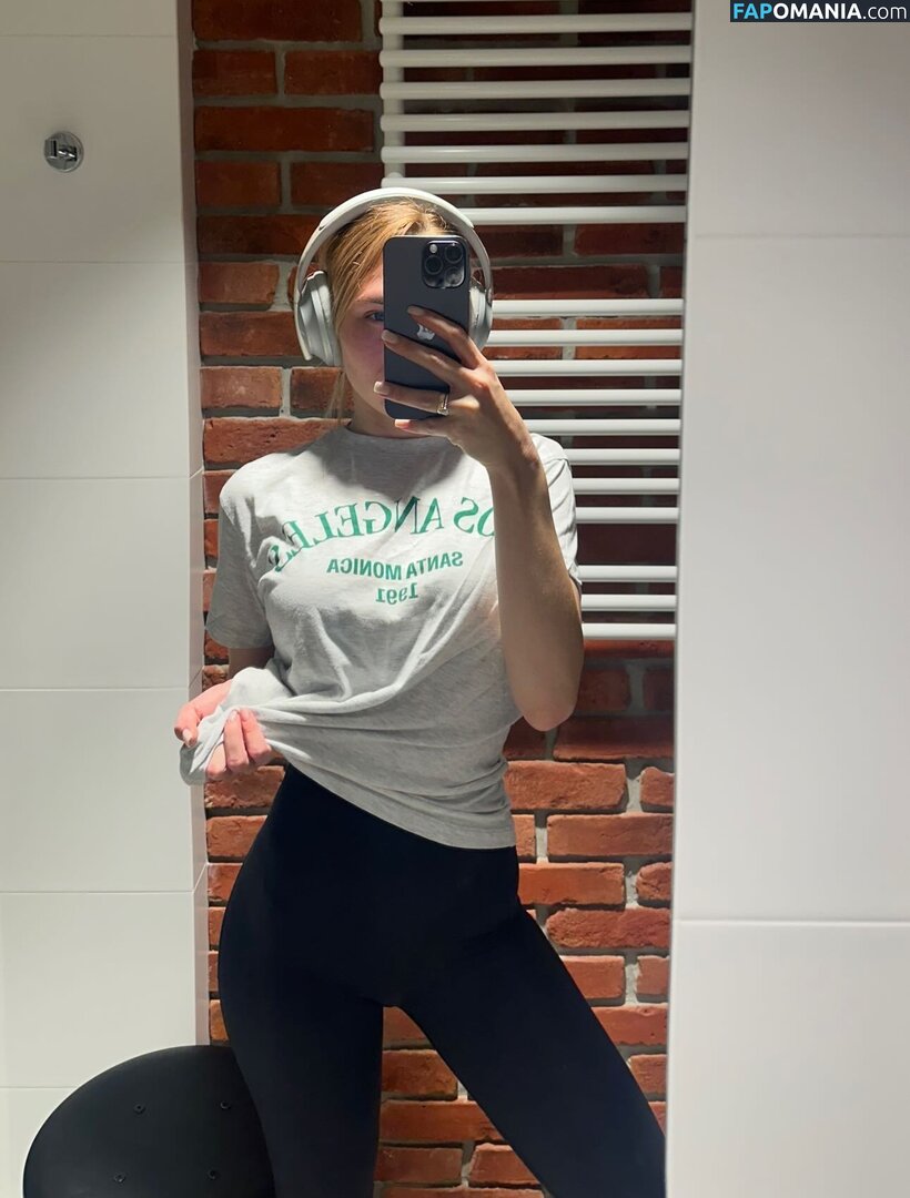 Mihalina Novakovskaya / mihalina_novakovskaya Çıplak OnlyFans  Sızdırılmış Fotoğraf #1