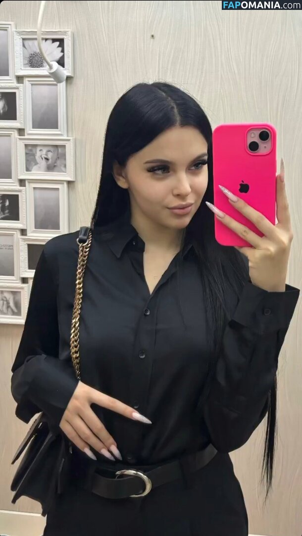 Brilliant_Article_87 / CelesiaCre / Mikaelavela_vip / mikaela_vela02 Çıplak OnlyFans  Sızdırılmış Fotoğraf #23