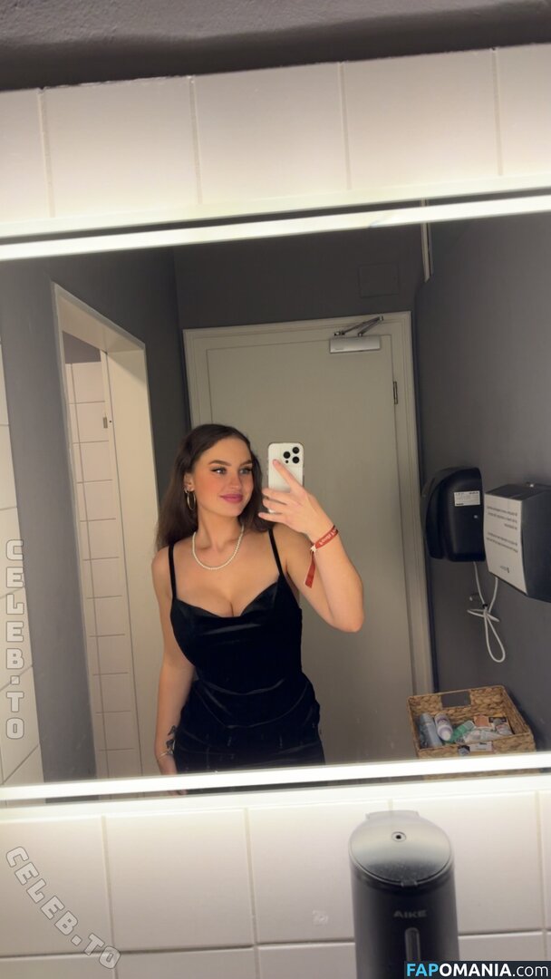 Cesky.chica / Milena Novacek Çıplak OnlyFans  Sızdırılmış Fotoğraf #1