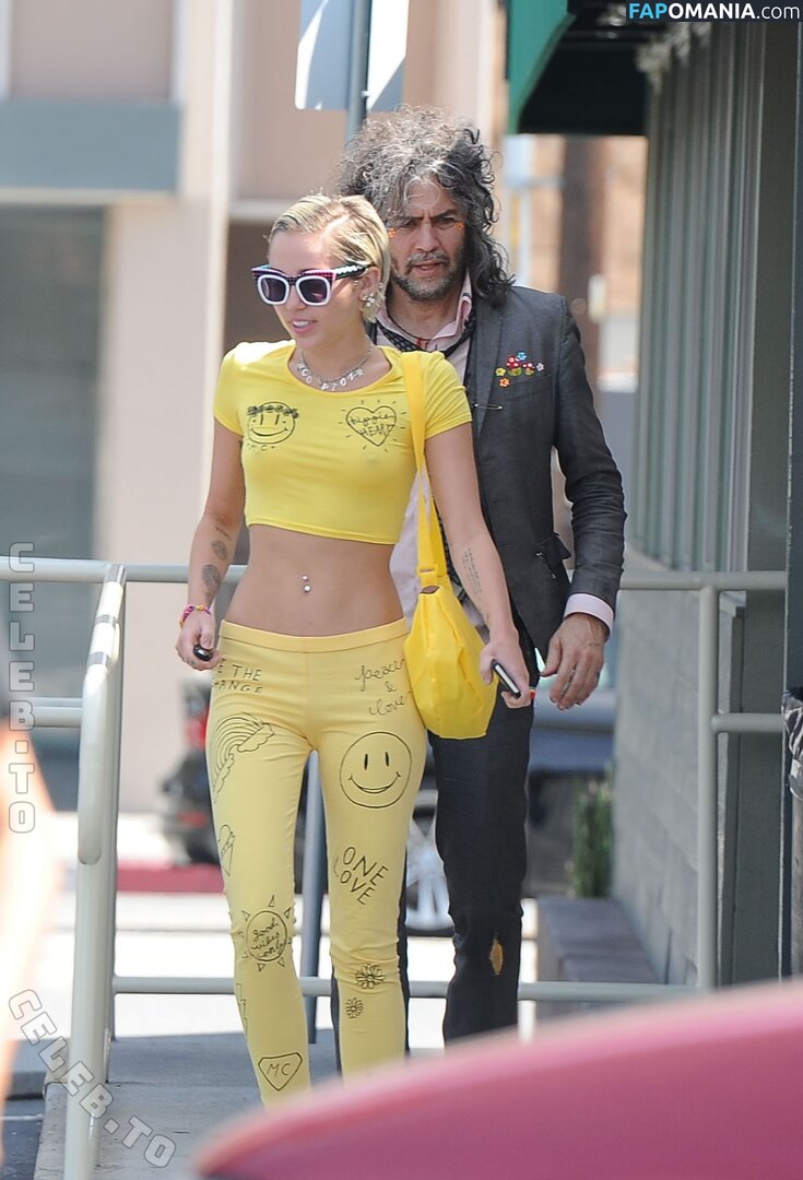 Miley Cyrus / https: / mileycyrus Çıplak OnlyFans  Sızdırılmış Fotoğraf #6
