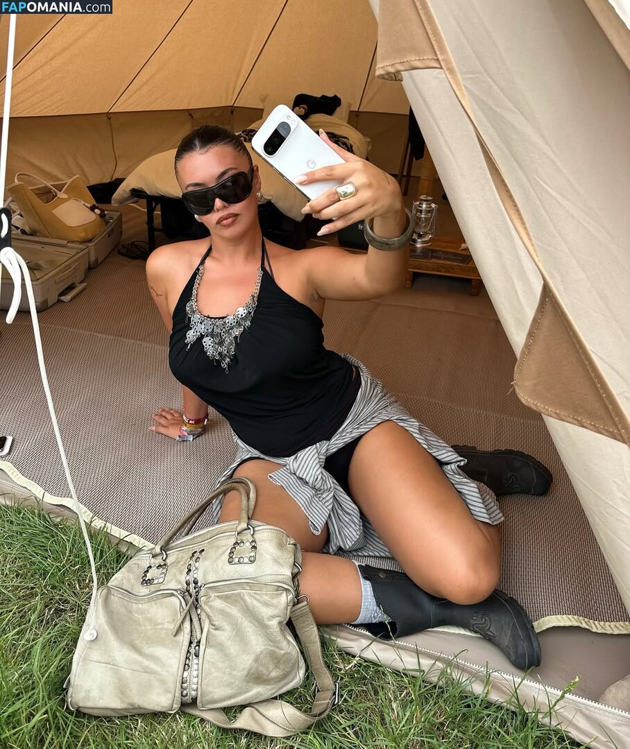 Millie Hannah / explicittbabe / milliehannahhh Çıplak OnlyFans  Sızdırılmış Fotoğraf #2