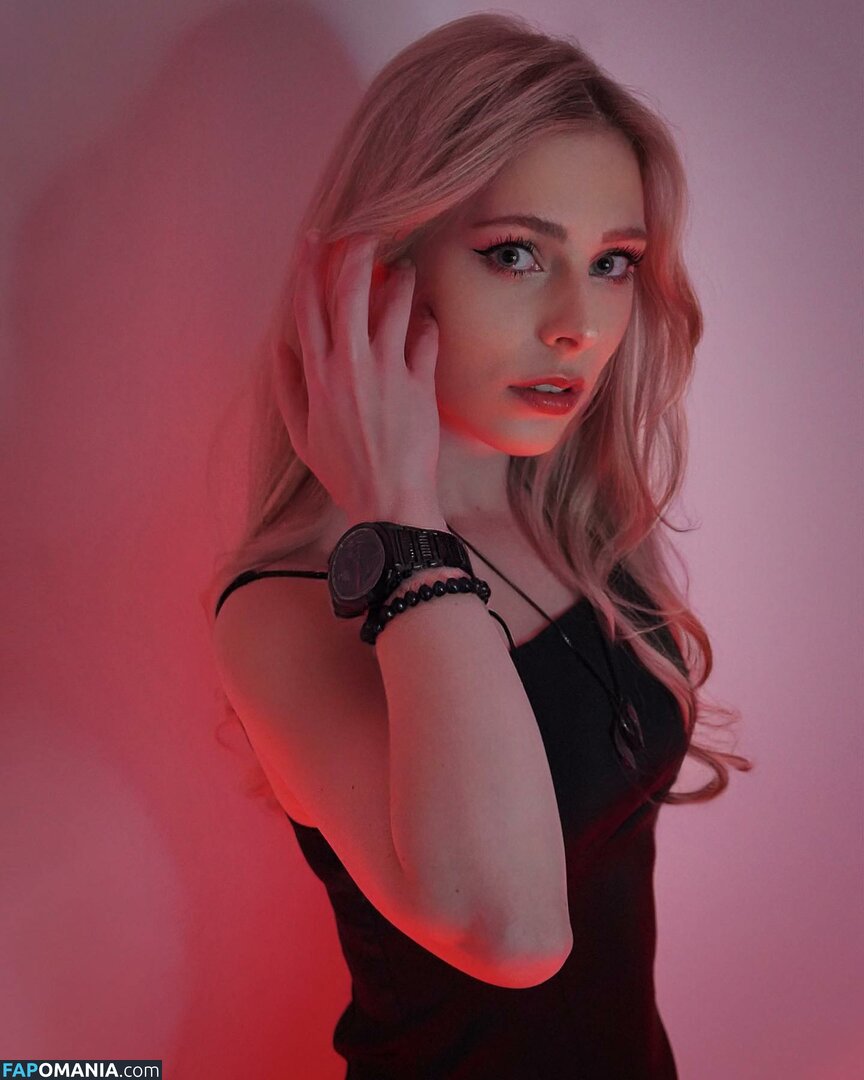 Milschbaum / Sonja / https: Çıplak OnlyFans  Sızdırılmış Fotoğraf #1