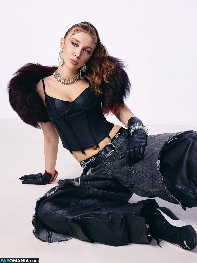 Mina Solak / minasolakk Çıplak OnlyFans  Sızdırılmış Fotoğraf #3