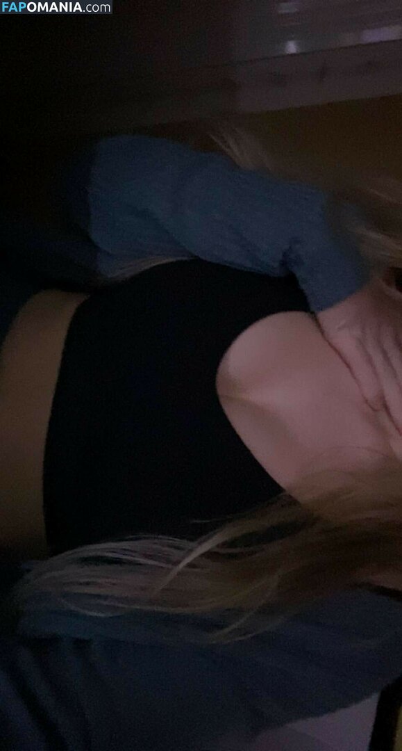 Mira Szalma / https: / mira.004 Çıplak OnlyFans  Sızdırılmış Fotoğraf #4